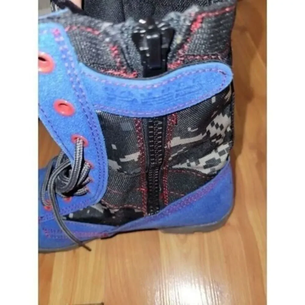 Double Red Camo Military Style Boots, Red/Grey/Blue, Size US 8.5 Men's‎